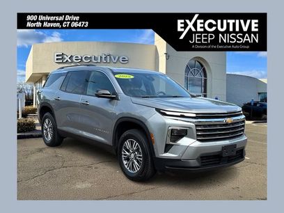 Used 2025 Chevrolet Traverse LT w/ Enhanced Driving Package