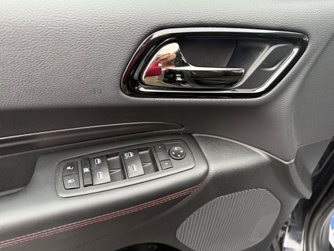 Used 2023 Dodge Durango GT AWD/4WD image 19