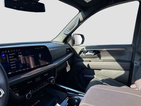 New 2025 Chevrolet Tahoe Premier image 25