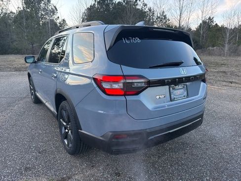 New 2026 Honda Pilot Sport image 4