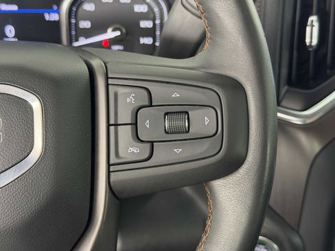 Used 2021 GMC Sierra 1500 AT4 w/ AT4 Premium Package AWD/4WD image 27