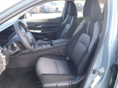 New 2026 Nissan Sentra SV w/ SV Convenience Package FWD image 19