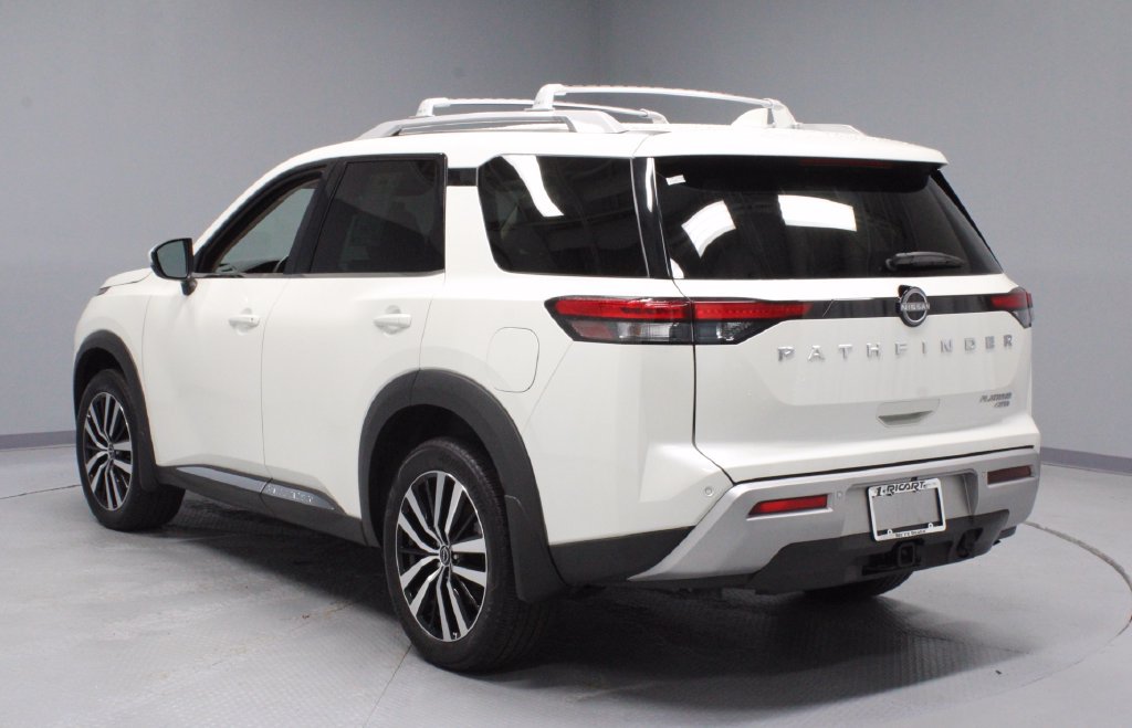Certified 2024 Nissan Pathfinder Platinum w/ Cargo Package AWD/4WD image 9