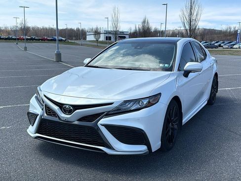 Used 2023 Toyota Camry XSE w/ Navigation Package image 12