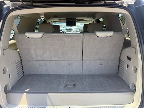 Used 2019 GMC Yukon Denali w/ Denali Ultimate Package AWD/4WD image 14