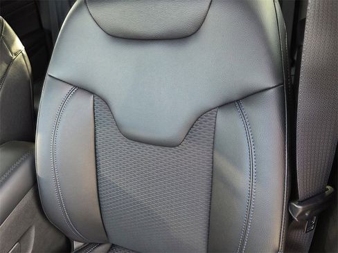 New 2026 Jeep Compass Latitude w/ Quick Order Package 29K image 8