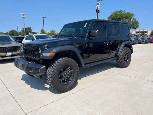 Used 2024 Jeep Wrangler Unlimited Sport AWD/4WD image 5