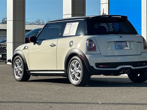 Used 2011 MINI Cooper S image 7