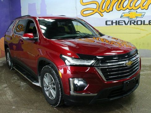 Used 2023 Chevrolet Traverse LT image 4