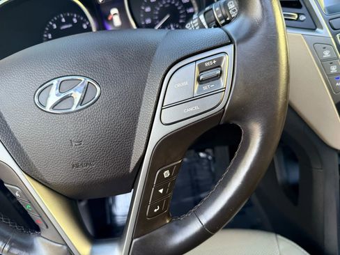 Used 2017 Hyundai Santa Fe Limited image 31