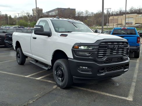 New 2026 RAM 2500 Tradesman AWD/4WD image 4