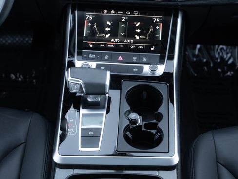 Certified 2023 Audi Q7 3.0T Premium Plus image 17