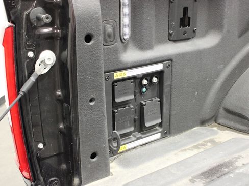 Used 2021 Ford F150 Platinum w/ Equipment Group 701A High image 14