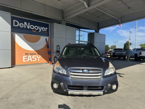 Used 2014 Subaru Outback 2.5i Limited image 2