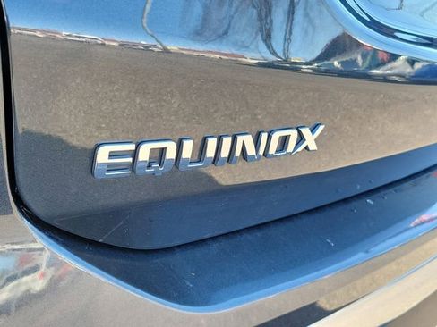Used 2020 Chevrolet Equinox LT w/ Driver Convenience Package image 9