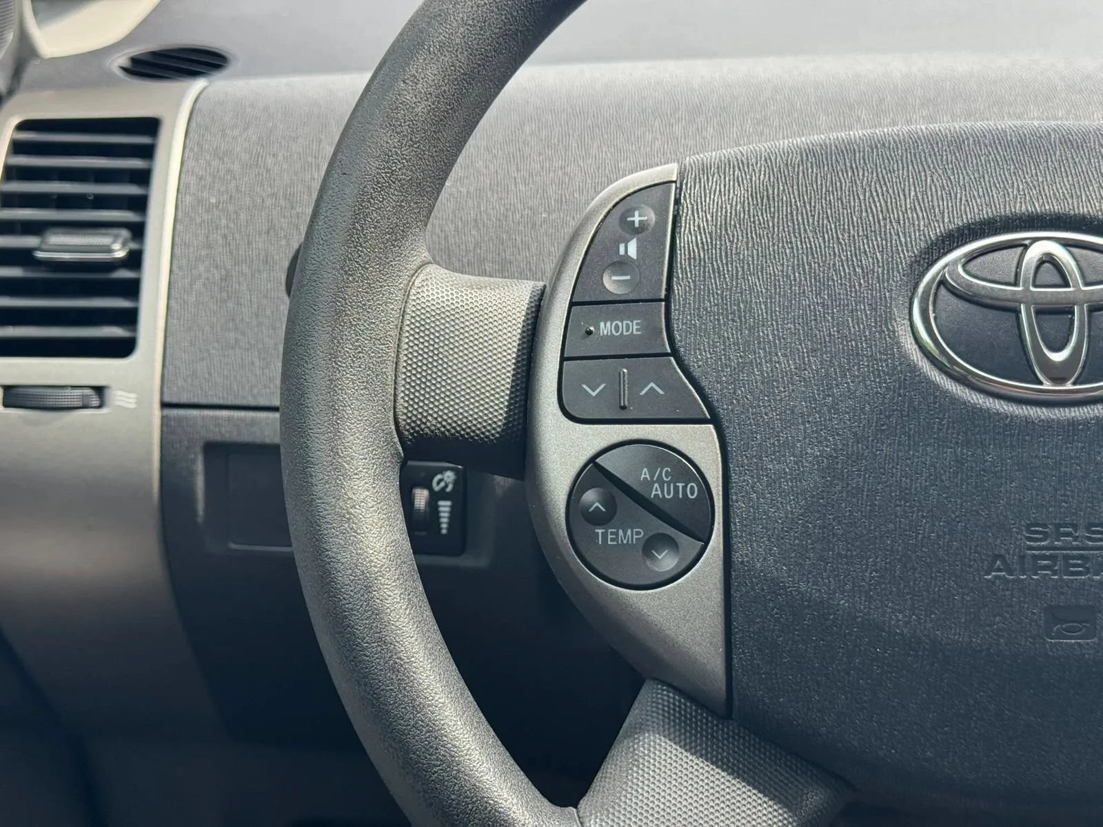 Used 2008 Toyota Prius FWD image 25