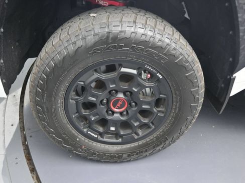 Used 2025 Toyota Tundra TRD Pro AWD/4WD image 9