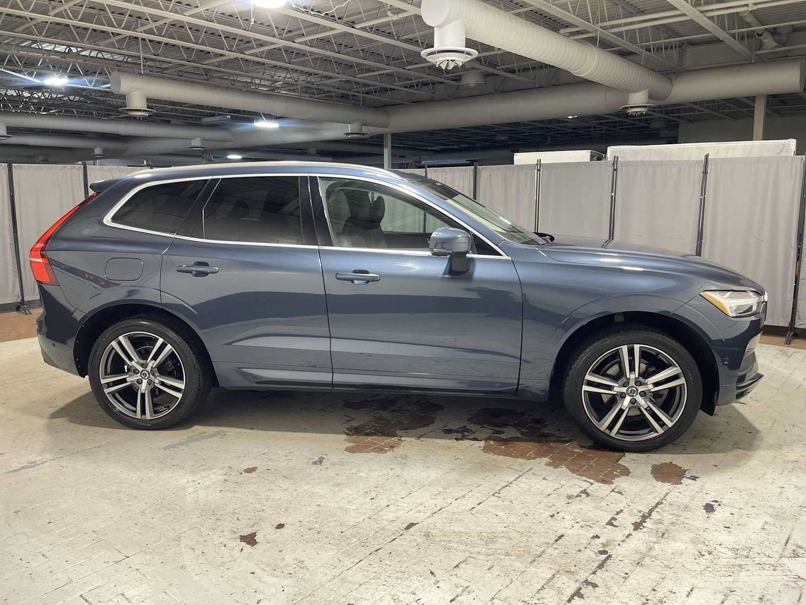 Used 2018 Volvo XC60 T5 Momentum w/ Vision Package AWD/4WD image 26