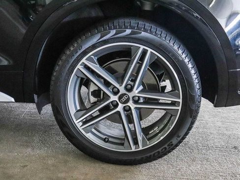 Used 2024 Audi Q5 e Premium AWD/4WD image 10