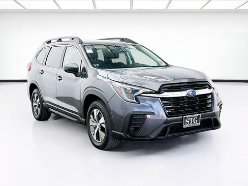 Used 2024 Subaru Ascent Premium AWD/4WD image 3