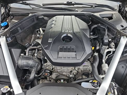 Certified 2022 Genesis G70 2.0T AWD/4WD image 13