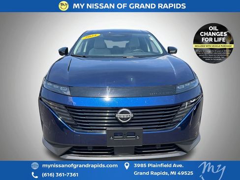 Used 2025 Nissan Murano SV AWD/4WD image 3