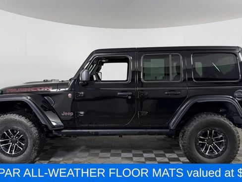 Used 2024 Jeep Wrangler Unlimited Rubicon AWD/4WD image 5