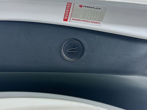 Used 2023 Tesla Model 3 Standard Range RWD image 29