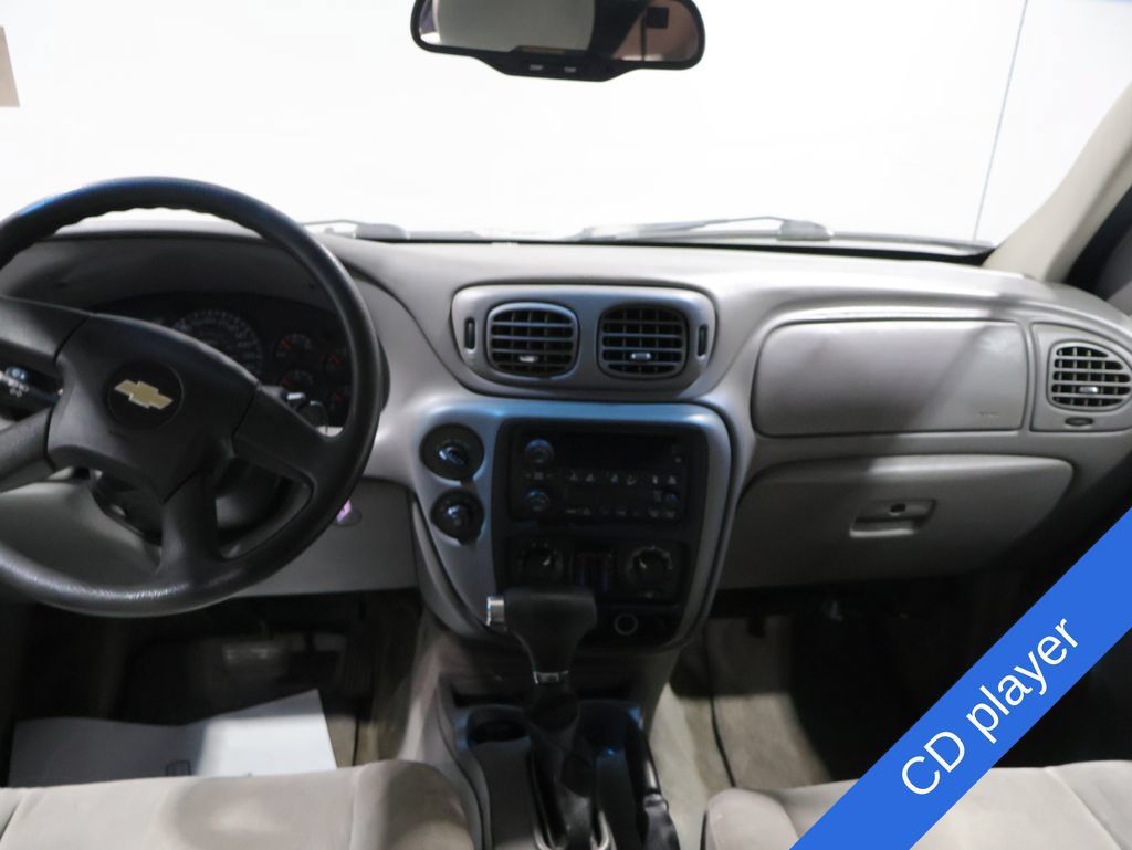 Used 2008 Chevrolet TrailBlazer 4WD image 3