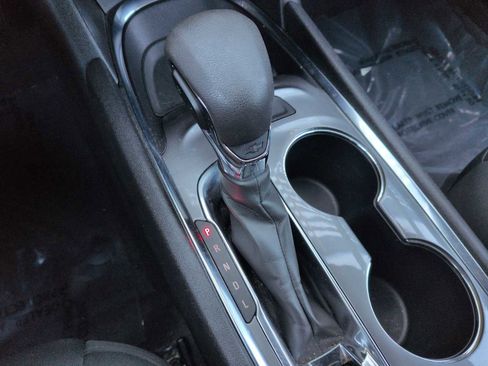 Used 2023 Chevrolet Malibu LT image 27