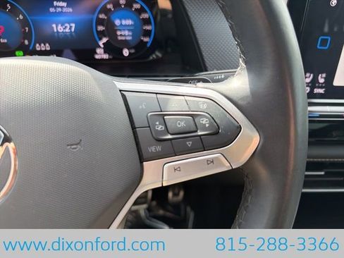 Used 2024 Volkswagen Atlas Cross Sport SEL Premium R-Line AWD/4WD image 17