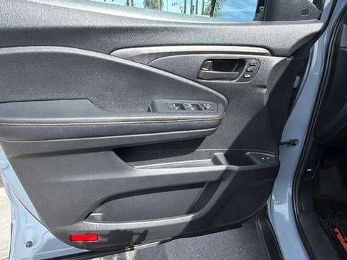 Used 2023 Honda Passport TrailSport image 19