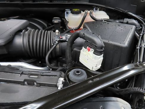 Used 2024 GMC Yukon AT4 image 29