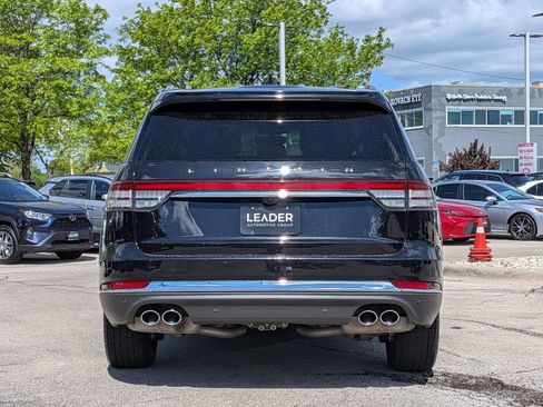 Used 2024 Lincoln Aviator AWD image 6