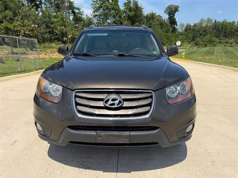 Used 2011 Hyundai Santa Fe Limited w/ Navigation Pkg 4 AWD/4WD image 2