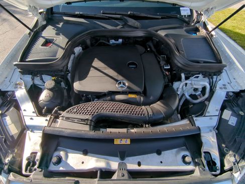 Used 2021 Mercedes-Benz GLC 300 image 37