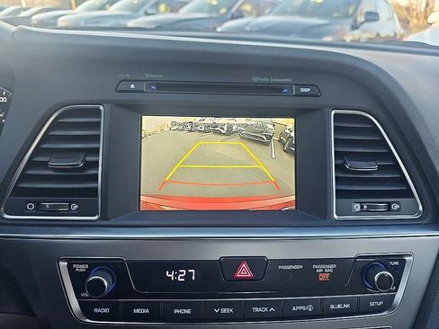 Used 2017 Hyundai Sonata SE image 26