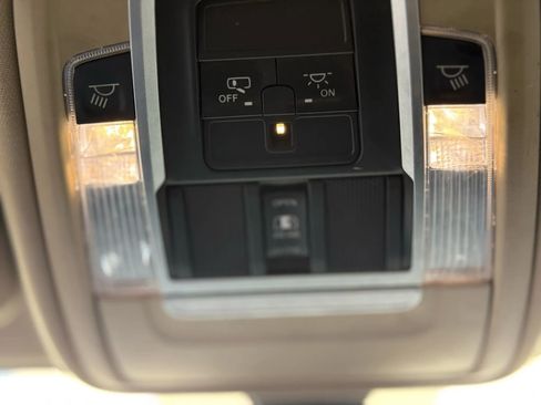 Used 2020 RAM 2500 Laramie image 19