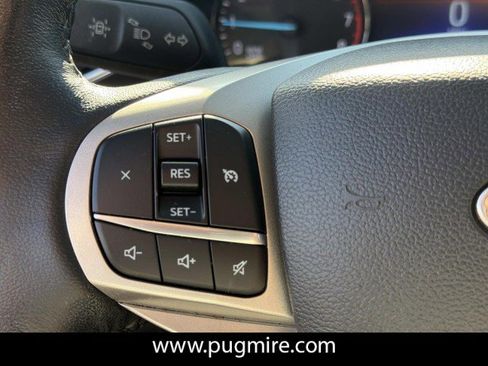 Used 2023 Ford Explorer XLT w/ Equipment Group 202A RWD image 24