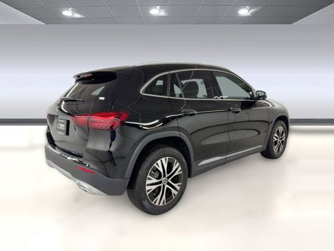 Certified 2026 Mercedes-Benz GLA 250 image 9