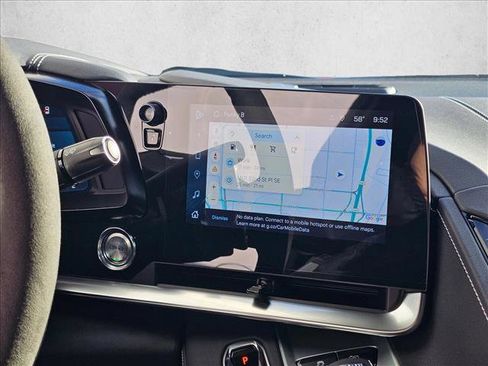 Used 2024 Chevrolet Corvette Stingray Preferred Cpe w/ Z51 Performance Package image 21