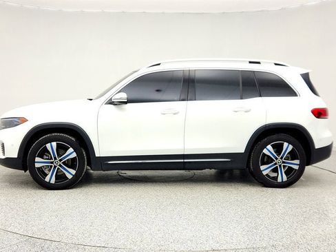 Used 2023 Mercedes-Benz EQB 350 4MATIC SUV w/ Exclusive Package image 8