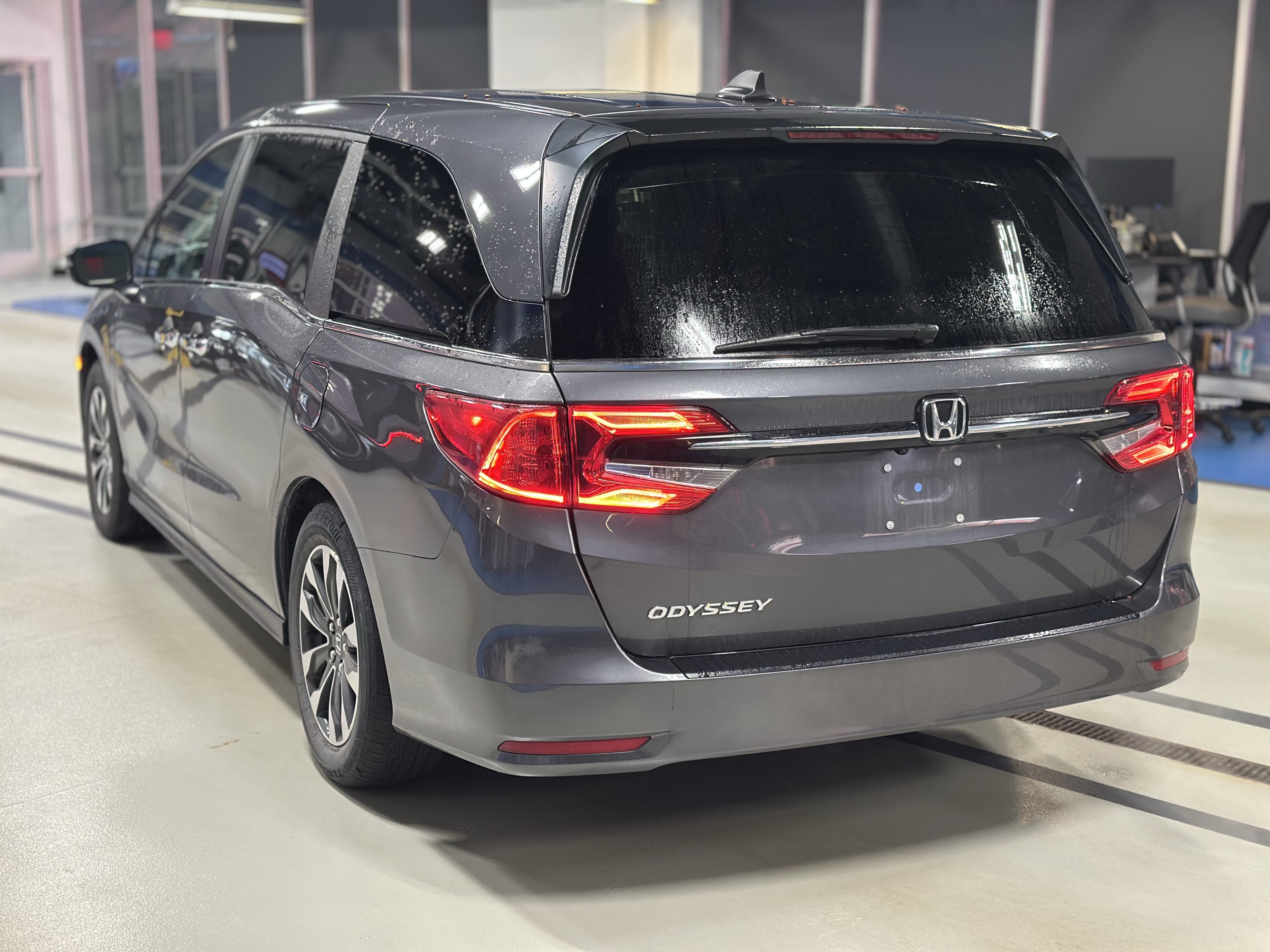 Used 2024 Honda Odyssey EX-L image 8