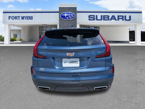 Used 2025 Cadillac XT4 Premium Luxury FWD image 5