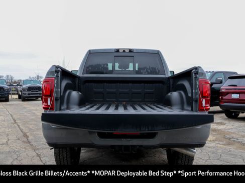 New 2026 RAM 2500 Laramie w/ Night Edition AWD/4WD image 20