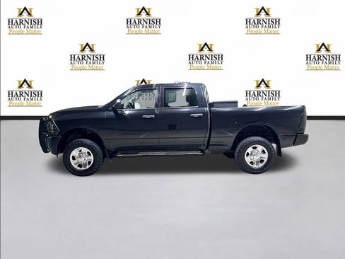 Used 2017 RAM 2500 Tradesman w/ Chrome Appearance Group AWD/4WD image 10