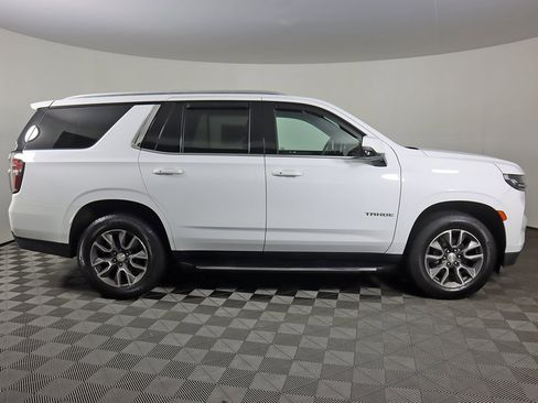 Used 2022 Chevrolet Tahoe LT w/ Luxury Package image 20