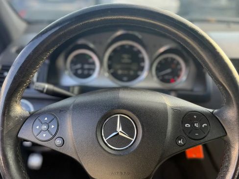 Used 2009 Mercedes-Benz C 300 4MATIC Sedan image 20