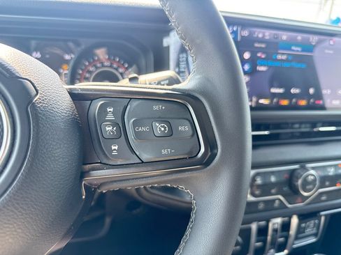 Used 2026 Jeep Wrangler Unlimited Sport AWD/4WD image 15