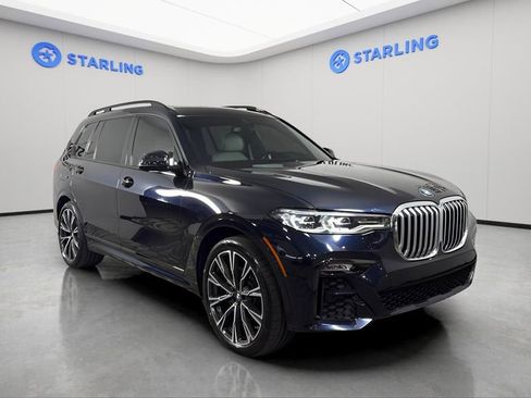 Used 2021 BMW X7 xDrive40i w/ M Sport Package AWD/4WD image 13